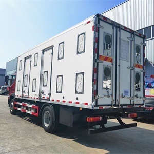 Camión de Transporte de Pollitos de 6.8m de Foton, Camión para Pollitos con Control Climático - Product Image 3