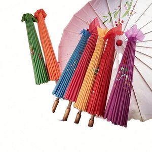 Parapluie en soie pour femme 82/84 cm, motif fleurs de cerisier japonaises, danse ancienne, parapluie décoratif en papier huilé chinois, art populaire sculpté - Product Image 1