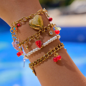 Bracelet à breloques fruits, chaîne dorée, pendentif fraise cerise, bijoux pour femme, cadeau - Product Image 3