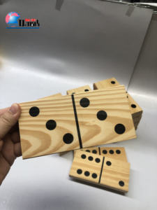 DOMINOS ET ENSEMBLES EN BOIS DE QUALITÉ SUPÉRIEURE AVEC 28 PIÈCES pour JEUX DE PLEIN AIR POUR ENFANTS - Product Image 6