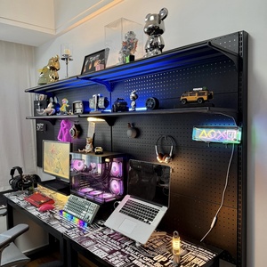 Pengatur Pegboard game terpasang di dinding-logam dengan kait/rak, hitam putih merah, penyimpanan kontrol dinding untuk ruang game - Product Image 1