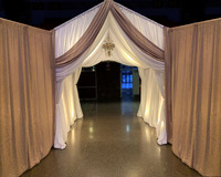 Kit de Tente de Mariage Carrée Moderne et Simple Réglable – Système de Poteaux et Rideaux Robuste pour des Décorations de Fête de Mariage Époustouflantes