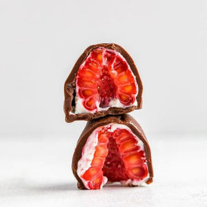 Hicey nouvelle arrivée framboises fraîches congelées en 2 couches de framboises <span class=keywords><strong>au</strong></span> <span class=keywords><strong>chocolat</strong></span> <span class=keywords><strong>au</strong></span> <span class=keywords><strong>chocolat</strong></span> blanc <span class=keywords><strong>et</strong></span> <span class=keywords><strong>au</strong></span> lait - Product Image 3