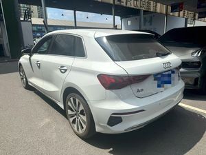 <span class=keywords><strong>Audi</strong></span> <span class=keywords><strong>A3</strong></span> 2023 d'occasion, conduite à gauche, turbo, automatique, essence, hayon, sièges en cuir, caméra de recul, pour l'exportation - Product Image 3