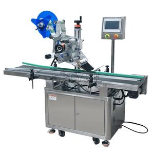 Etiqueteuse automatique à plat avec alignement de précision pour une application plate sans bulles - Product Image 2