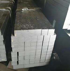 Barra d'Acciaio Quadrata ASTM A108 1010 Lavorata a Freddo, Dimensione 10mm, Lunghezza Personalizzabile - Product Image 1