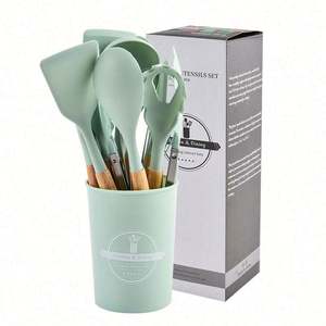 Raybin – Lot de 12 ustensiles de cuisine en silicone antiadhésif avec support, spatules et gadgets de pâtisserie à manche en bois – Vente en gros - Product Image 1