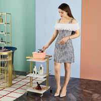 Chariot de salon de maquillage beauté nouveau design Chariot de salon de manucure à 3 niveaux Chariot de beauté en or avec roues verrouillables