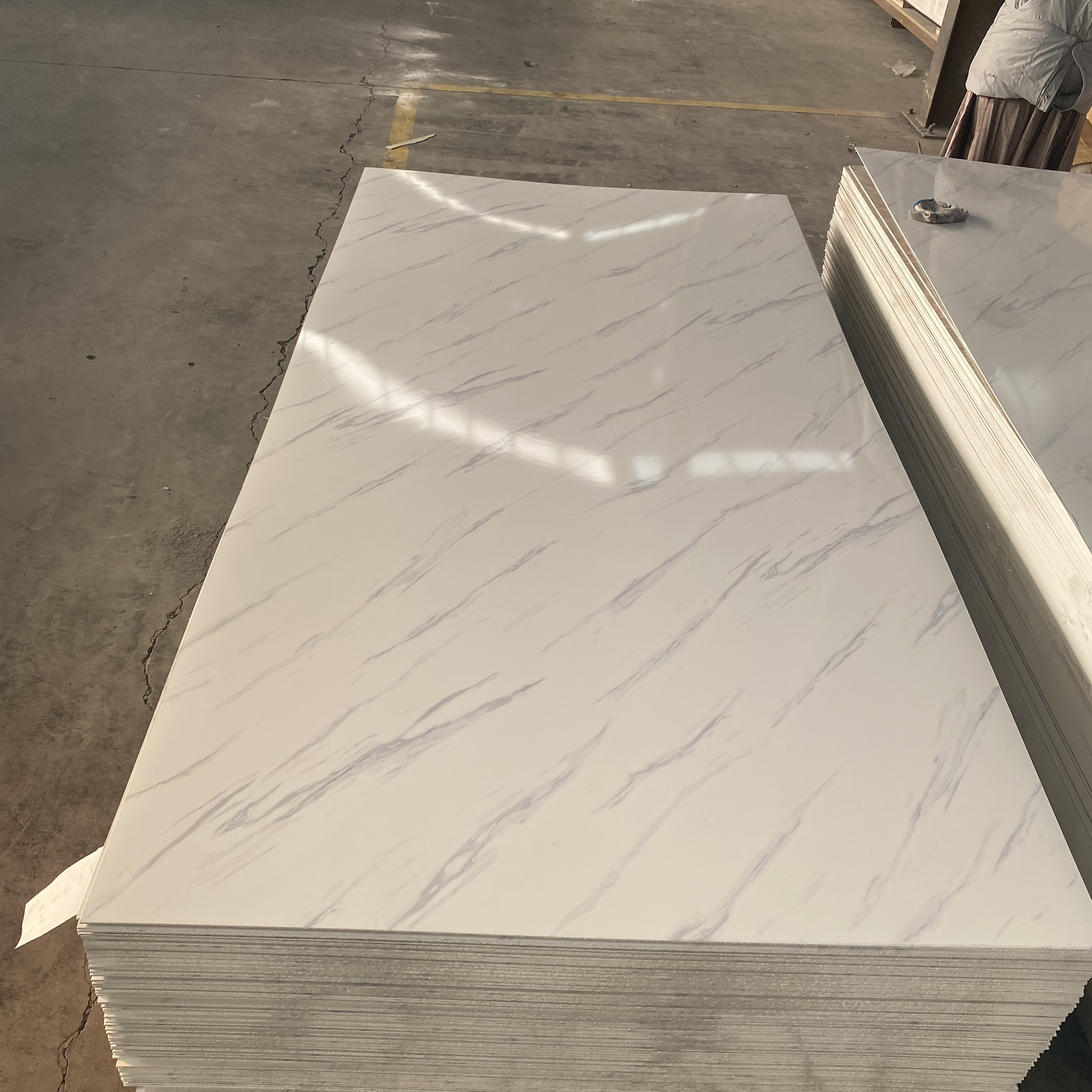 Wq производство высокоглянцевых УФ МДФ/mfc, Производство панелей E1e2 9 мм 16 мм 18 мм, высокоглянцевые уф мдф 18 мм, высокоглянцевые МДФ