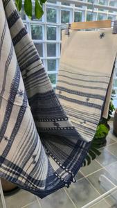 Sari Bhujodi en coton blanc et bleu, tissé à la main, design ethnique traditionnel, sari élégant pour mariage, fête ou occasion spéciale - Product Image 2