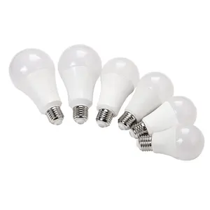 Lâmpada LED A60 8W 9W 12W 15W 20W E27 6000K Preço de fábrica Matéria prima Lâmpadas LED Iluminação interior para casa