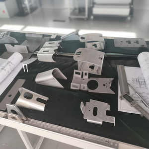 カスタムサービス事業メーカー会社 ステンレス鋼 アルミニウム板金部品 曲げ加工 溶接加工 部品製造 - Product Image 2