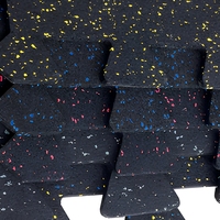 Tapis en caoutchouc EPDM antidérapant et non toxique WYC de haute qualité 15 mm, imperméable, pour aires de jeux intérieures, gymnases, parcs et revêtements de sol de gymnases