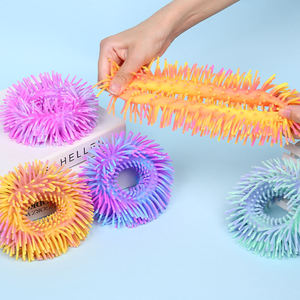 Sortie d'usine personnalisé coloré Squeeze Ball jouet mignon poilu en plastique Bracelet anti-Stress pour garçons sensoriel TPR cadeau - Product Image 1