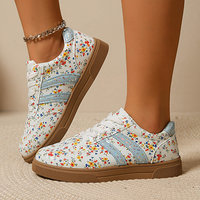Baskets basses à lacets pour femmes avec imprimé floral délicat et bandes latérales festonnées irisées, chaussures décontractées à semelle en caoutchouc