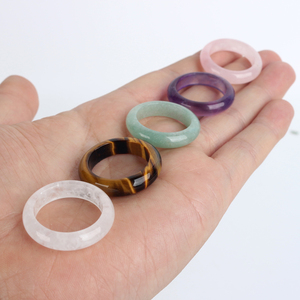 แหวนหินอาเกตคริสตัลธรรมชาติแบบใหม่ล่าสุดสำหรับตกแต่ง ขายส่ง - Product Image 3