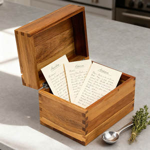 Scatola di ricette di legno in legno con scatola di ricette di legno con carta di ricetta di Acacia - Product Image 1
