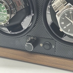 Caja de almacenamiento de reloj de madera para hombre a precio de fábrica, enrollador de reloj eléctrico giratorio silencioso de 5 velocidades - Product Image 2