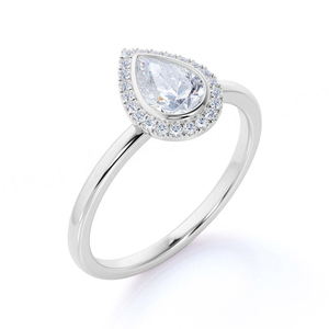 Anillo de Compromiso de Plata de Ley 925 con Moissanita de 2 Quilates en Forma de Pera y Halo de Diamantes - Product Image 2