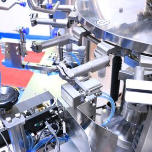 Voll automatische Verpackungs maschine für Tiernahrung 8-Stationen-Reißverschlussbeutel-Füll versiegelung maschine Kombination waage Multifunktion waage - Product Image 5