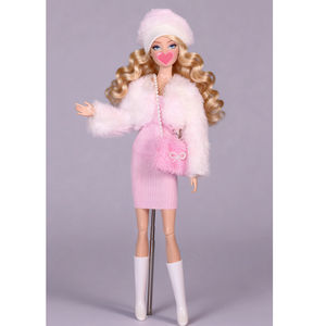 Vente en gros de vêtements pour poupées 30 cm – Ensemble complet manteau, robe, chapeau, sac et bottes pour le commerce transfrontalier - Product Image 2