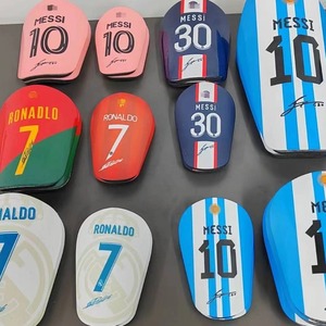 Protège-tibias de football <span class=keywords><strong>mini</strong></span> Star Player avec chaussettes intégrées pour adultes et enfants – Équipement de protection épaissi en plastique pour la course et le volleyball – Vente en gros pour le sport - Product Image 2