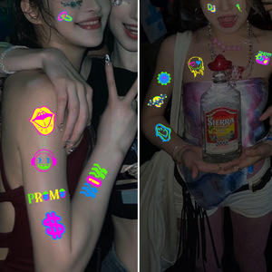 Autocollants de <span class=keywords><strong>tatouage</strong></span> temporaires de transfert d'eau fluorescente <span class=keywords><strong>rose</strong></span> transfrontalière Sexy nouveau Design pour hommes femmes pour papier de fête de barre de roche - Product Image 1