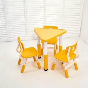 Table d'activités triangulaire à hauteur réglable, résistante aux hautes températures, pour salle de classe - Product Image 2