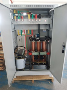Regulador de Voltaje Trifásico de la Serie SBW de 300 kVA, AVR SVC de Alta Eficiencia (98%), Bobina de Cobre Puro, Entrada 300V-460V, Salida 380V/400V - Product Image 6