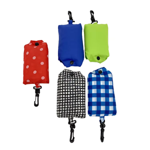 Pet Réutilisable <span class=keywords><strong>Eco</strong></span> Recycle Nice Polyester Motif Pliable avec Pochette Fraise Sac de Shopping Pliable - Product Image 3