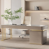 Bureau de direction contemporain à double piétement de 2600 mm avec éclairage LED intégré, design haut de gamme pour bureau d'entreprise