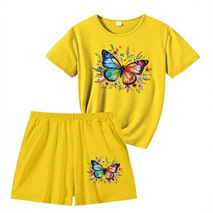 Conjunto de 2 piezas de pantalones cortos con estampado floral de mariposas amarillas para mujer, camiseta informal holgada con cuello redondo y pantalones cortos por encima de la rodilla, primavera y verano - Product Image 1