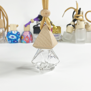 <span class=keywords><strong>Ambientador</strong></span> colgante difusor de coche de lujo-Mini botella de Perfume de vidrio transparente vacía con tapa de madera triangular y cuerda - Product Image 5