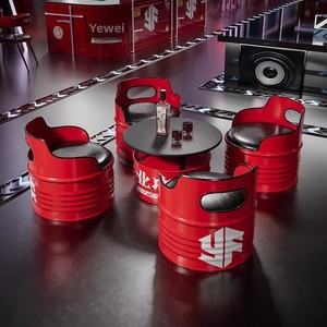 Juego de <span class=keywords><strong>Mesa</strong></span> <span class=keywords><strong>y</strong></span> Sillas de Bar de Metal Resistente [Estilo Industrial Retro] - Muebles de Grado Comercial de 3/5 Piezas para Cafetería, Bistro <span class=keywords><strong>y</strong></span> Pub - Product Image 3