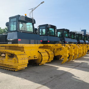 Bulldozer sur chenilles avec lame inclinable droite SD13, bulldozer sur chenilles de 13 tonnes, moteur Shangchai de 130 CV pour travaux de terrassement et nivellement des terres - Product Image 6