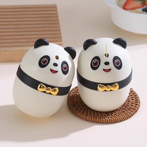 Soporte para palillos de dientes Panda, organizador de escritorio creativo de plástico para uso en el hogar y la oficina con diseño de pajarita - Product Image 3