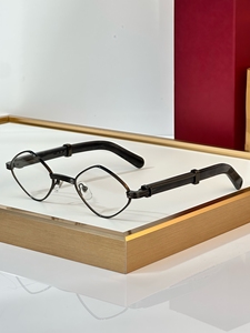 Montures de lunettes personnalisées de marque pour hommes en métal Lunettes optiques de luxe de haute qualité Montures de lunettes de style pour dames - Product Image 4