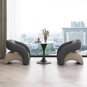 Ensemble table et chaises rondes EMMA de luxe léger pour négociations hôtelières, bureaux de vente, réceptions, salons de beauté et design de lounges - Product Image 5