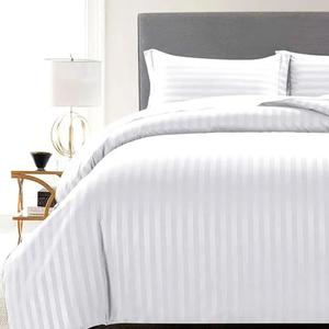 Ensemble de linge de lit d'hôtel de luxe à rayures blanches de 1 cm, ensemble de draps doux et confortables en microfibre, parfait pour les hôtels, les resorts et les auberges - Product Image 3