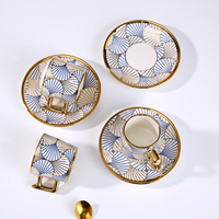 Vente en gros d'ensemble de tasses à café classiques en céramique blanche Tasse à sauce design personnalisé Collection réutilisable en porcelaine
