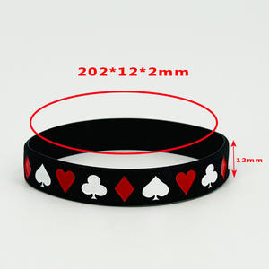 Bracelet en silicone thème poker (Pique, Cœur, Épée, Roi) – Étanche, motif géométrique simple, bijou décoratif, bracelet promotionnel - Product Image 4