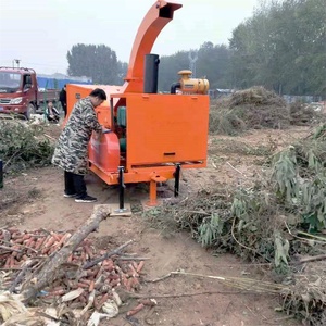 Déchiqueteuse à bois diesel Longue durée de vie Processeur d'arbres en rondins pour exploitation forestière Modèle de déchiqueteuse à bois commerciale - Product Image 1