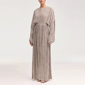 Großhandel Türkei Dubai Plain Custom Casual Modest Abaya Plissee Muslim Frauen Kleid Batwing Marok kanis che Baumwolle Polyester Abaya Kleid - Product Image 1