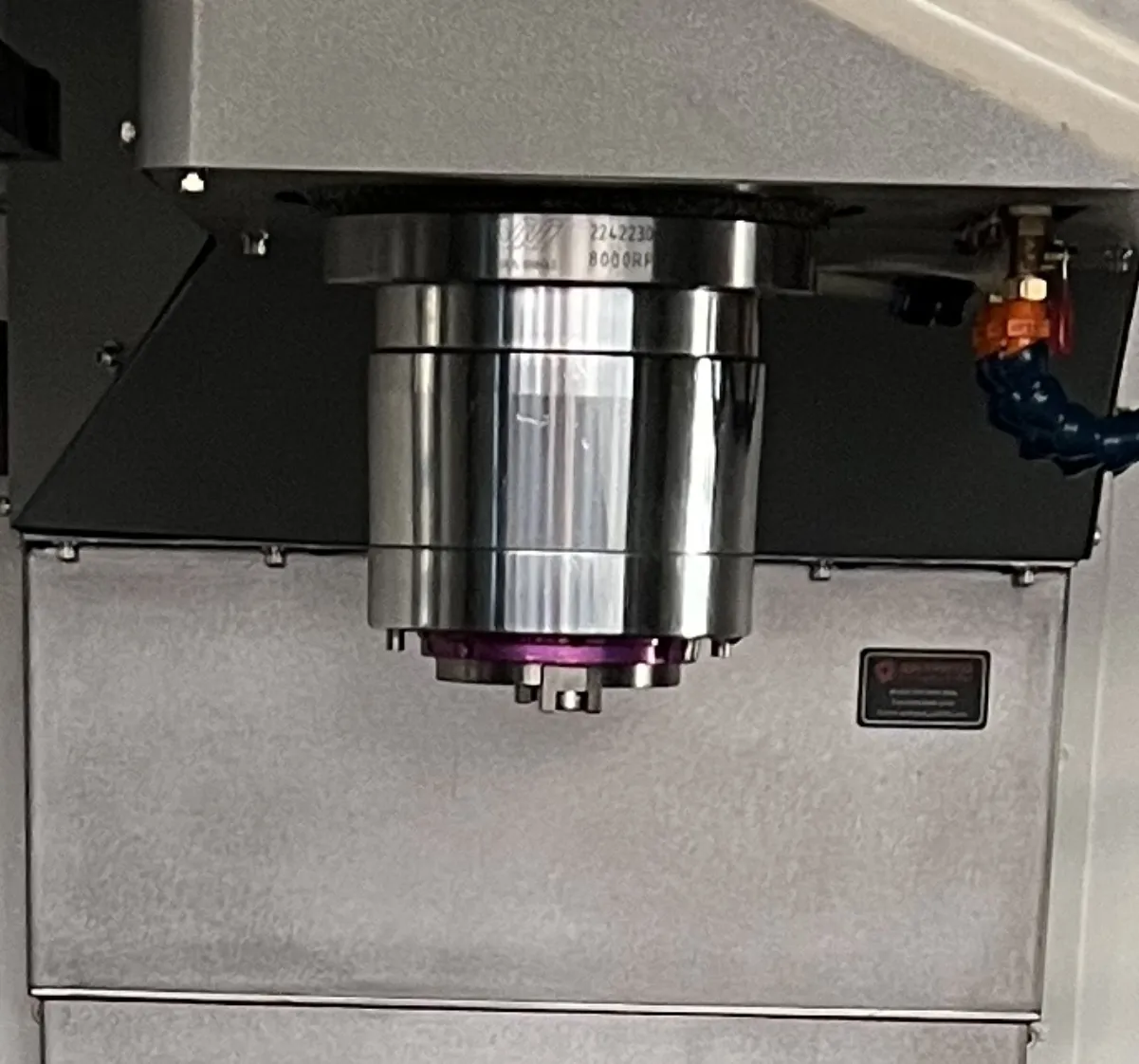 Genuine New High-accuracy Cnc Milling Machine VMC1160