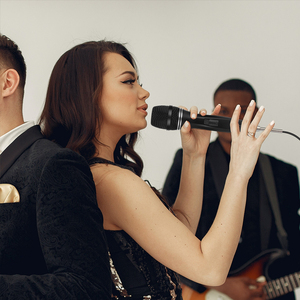 ไมโครโฟนแบบมีสาย OEM C3 คุณภาพสูง ระดับมืออาชีพ ไดนามิก ซุปเปอร์คาร์ดิออยด์ สำหรับร้องสด คาราโอเกะ และการแสดงบนเวที - Product Image 6