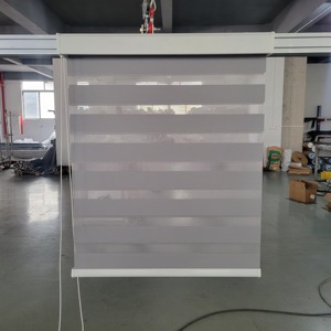 Alüminyum Kasetli Zebra Stor Perde Dikey Çift Katmanlı Polyester Yarı Saydam Karartma Perdeleri Pencere Kapı - Product Image 6