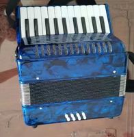 Chromatic 22-Key 8-Bass Portable Student Wood Accordion Blue