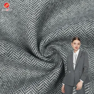 Wholesale Knitted 100% Polyester Herringbone Twill Bonded Polar Fleece And TPU Soft Shell Fabric For Outdoor Winter Coat