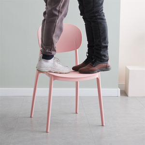 Chaises de salle à manger empilables sans accoudoirs en plastique PP, design simple et luxueux, vente en gros - Product Image 6