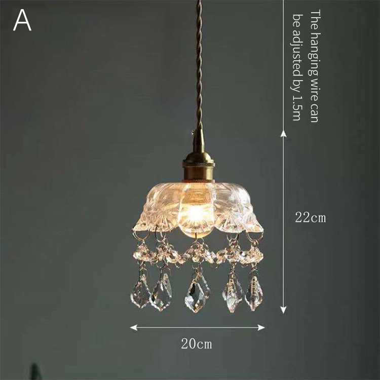 Suspension moderne en laiton foncé